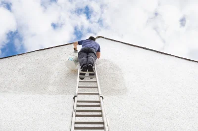 Peinture extérieure au Revest-les-Eaux — façades et ravalement